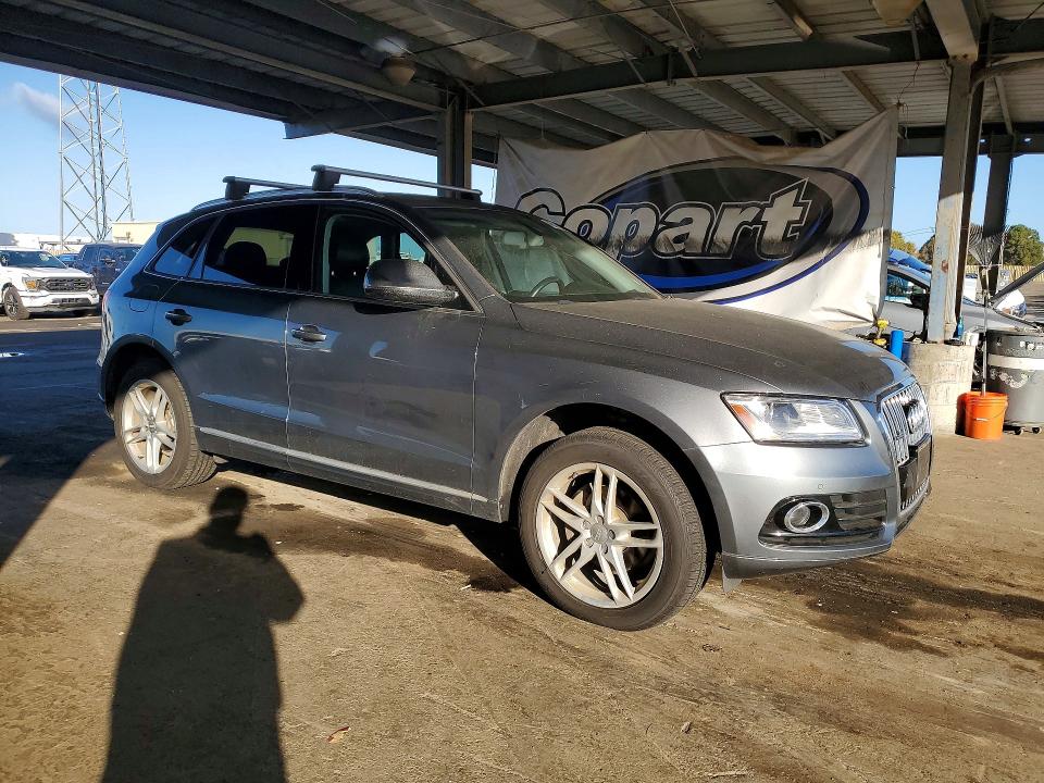 2015 Audi Q5 VIN WA1LFAFP0FA126264 COPART salvage auction — MINOR DENT/SCRATCHES, CA, sold $4,400 on 2026-07-14 (photo 4)