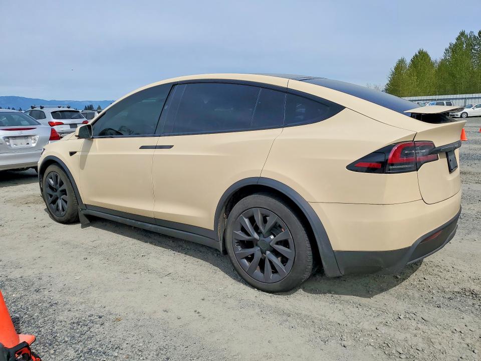 2023 Tesla Model x VIN 7SAXCBE51PF403490 COPART salvage auction — SIDE, Salvage Title, sold $15,300 on 2026-07-27 (photo 2)