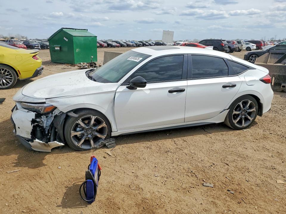 2026 Honda Civic VIN JHMFL4H97TX000342 COPART salvage auction — FRONT END, Il - Salvage Certificate, sold $8,700 on 2026-07-28 (photo 1)