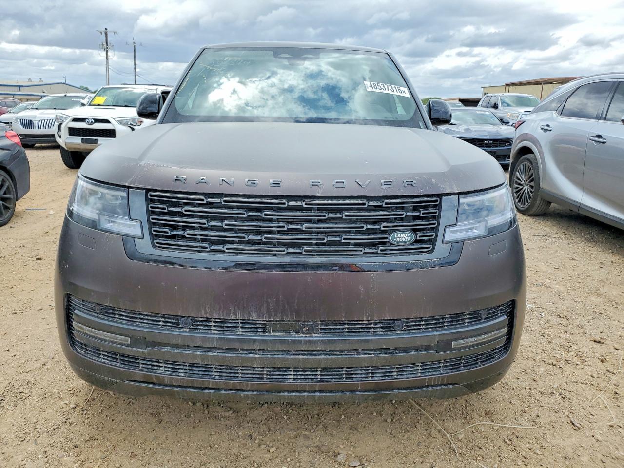2025 Land Rover Range Rover VIN SALKP9FU2SA318159 COPART salvage auction — Stripped, TX - SALVAGE VEHICLE TITLE, sold $72,000 on 2026-06-25 (photo 5)