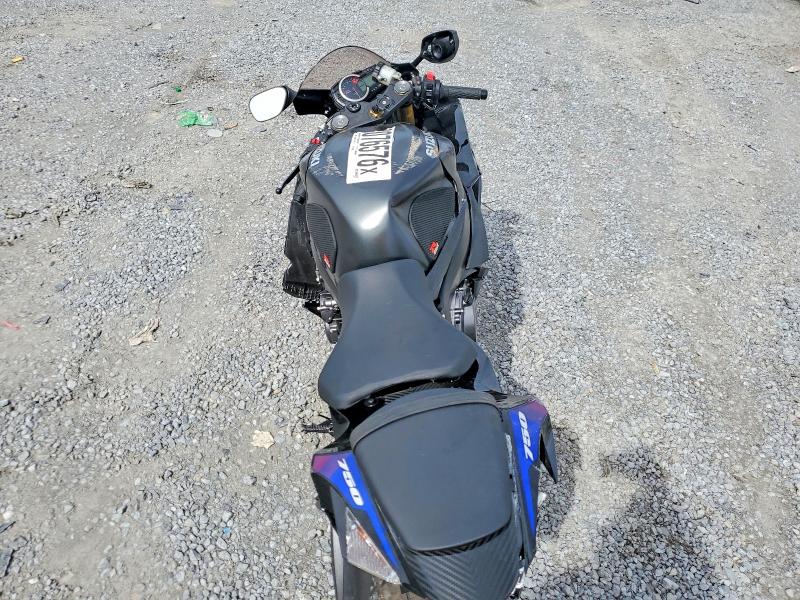 2026 Suzuki Gsx-r VIN JS1GR7MAXT7100063 COPART salvage auction — FRONT END, Nc - Salvage Certificate Of Title, sold $625 on 2026-07-30 (photo 6)