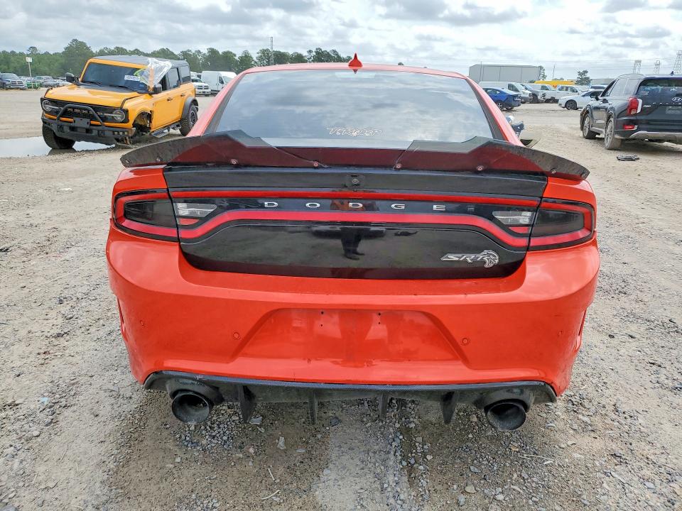 2017 Dodge Charger VIN 2C3CDXL92HH597846 COPART salvage auction — VANDALISM, Salvage Title, sold $12,800 on 2026-07-28 (photo 6)