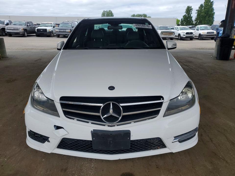 2014 Mercedes-benz C-klasse VIN WDDGF4HB7ER317339 COPART salvage auction — FRONT END, Salvage Title, sold $40 on 2026-07-28 (photo 5)