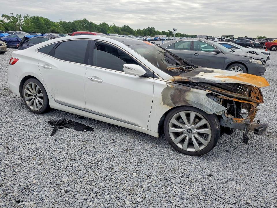 2016 Hyundai Azera VIN KMHFH4JG9GA518680 COPART salvage auction — BURN, TX - NONREPAIRABLE TITLE (P), sold $100 on 2026-07-20 (photo 4)