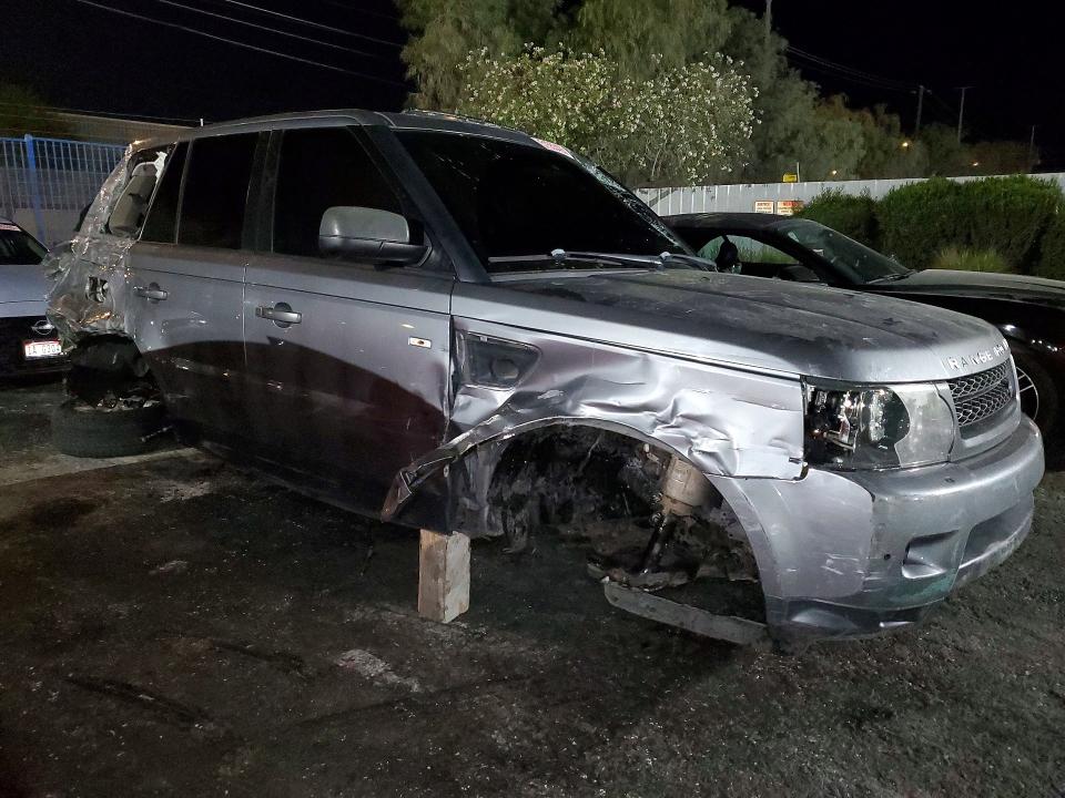 2011 Land rover RANGE ROVER VIN SALSF2D45BA714163 COPART salvage auction — REAR END, NV - SALVAGE TITLE, sold $325 on 2026-07-02 (photo 4)
