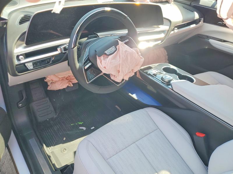 2026 Cadillac Lyriq VIN 1GYKPURL0TZ308871 COPART salvage auction — FRONT END, Mi - Cert Of Title-Salvage Vehicle, sold $8,500 on 2026-07-02 (photo 8)
