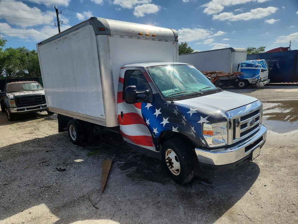 2017 Ford E-350 VIN 1FDWE3F64HDC68140 COPART salvage auction — FRONT END, Fl - Certificate Of Title (P), sold $725 on 2026-07-23 (photo 4)
