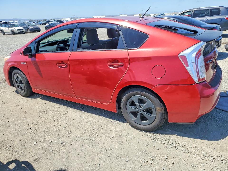 2014 Toyota Prius VIN JTDKN3DU9E1775939 COPART salvage auction — MINOR DENT/SCRATCHES, CA - DIS/DLR/EXP ONLY CLEAN TITLE, sold $1,350 on 2026-07-28 (photo 2)