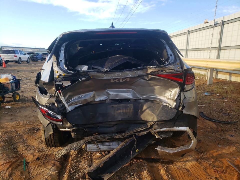 2024 Kia Sportage VIN KNDPV3DFXR7287531 COPART salvage auction — REAR END, Nc - Salvage Certificate Of Title, sold $6,200 on 2026-07-10 (photo 6)