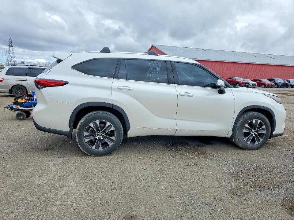 2020 Toyota Highlander VIN 5TDGZRBH4LS500496 COPART salvage auction — FRONT END, Salvage Title, sold $21,000 on 2026-07-16 (photo 3)