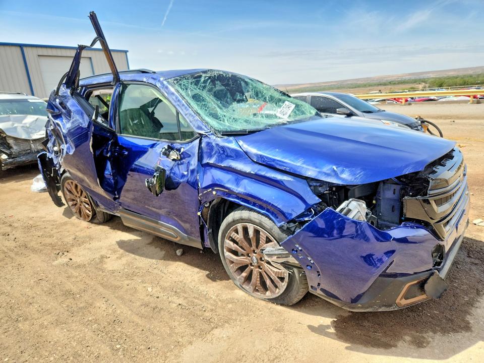 2025 Subaru Forester VIN JF2SLDHC6SH443037 COPART salvage auction — ROLLOVER, Co - Salvage Title, sold $1,950 on 2026-07-02 (photo 4)