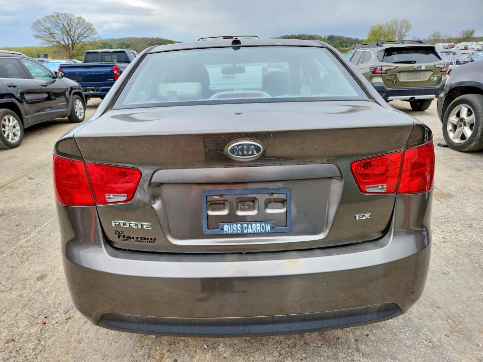 2010 Kia Forte VIN KNAFU4A26A5122644 COPART salvage auction — HAIL, Wi - Certificate Of Title, sold $200 on 2026-07-21 (photo 6)