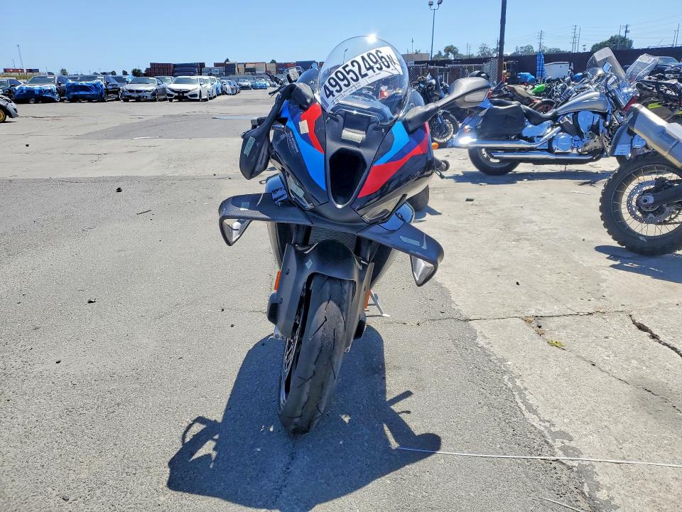 2026 BMW M VIN WB10P4305T6L52830 COPART salvage auction — VANDALISM, Ca - Salvage Certificate, sold $17,400 on 2026-07-30 (photo 2)