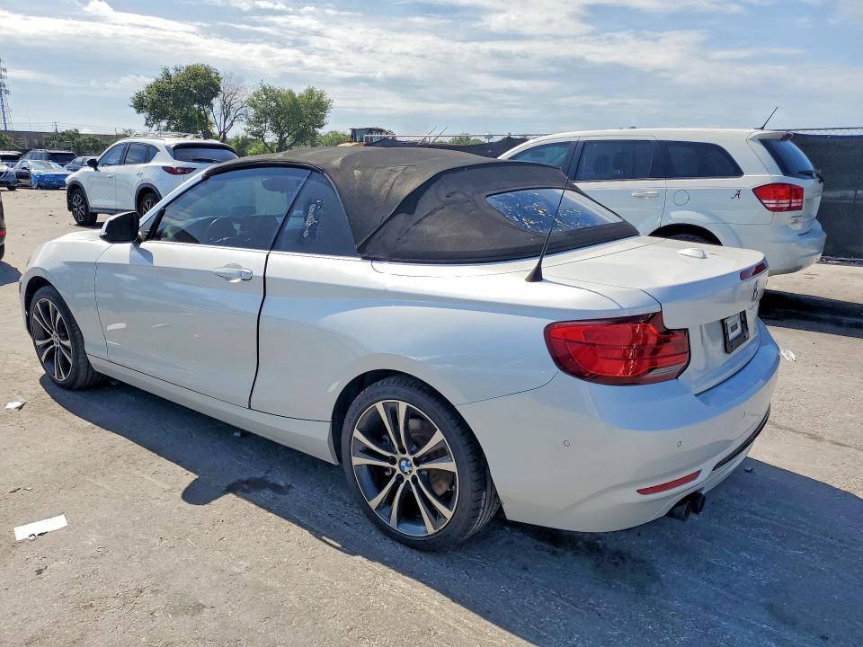 2018 BMW 2er VIN WBA2M7C50JVD51623 COPART salvage auction — MINOR DENT/SCRATCHES, Fl - Certificate Of Title, sold $6,400 on 2026-07-28 (photo 2)