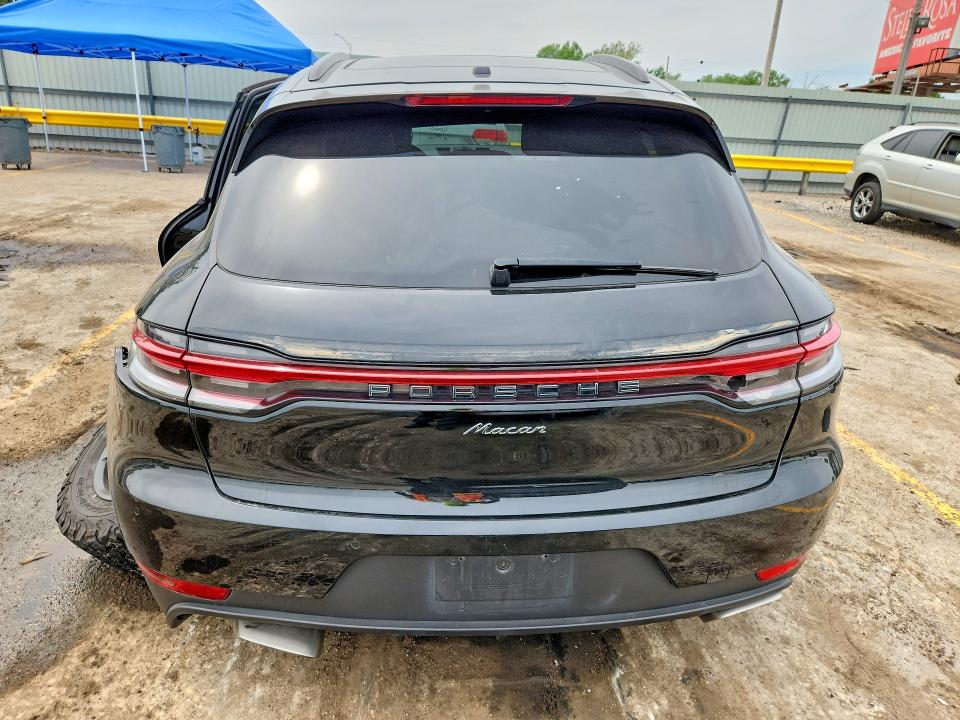 2021 Porsche Macan VIN WP1AA2A50MLB02358 COPART salvage auction — SIDE, Salvage Title, sold $500 on 2026-07-22 (photo 6)