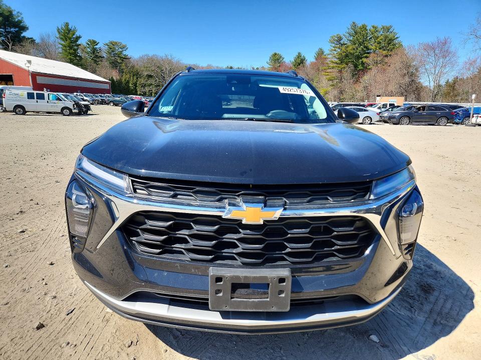 2025 Chevrolet Trax VIN KL77LHEP4SC197778 COPART salvage auction — REAR END, Id - Salvage Certificate Of Title, sold $6,600 on 2026-07-02 (photo 5)