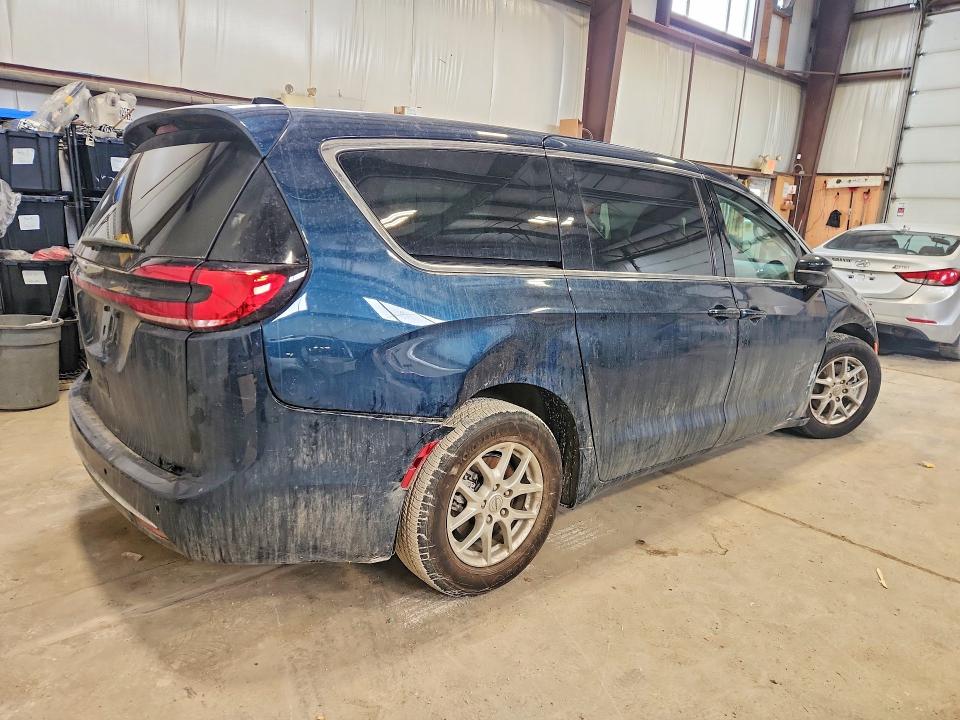 2024 Chrysler Pacifica VIN 2C4RC1BG8RR165067 COPART salvage auction — FRONT END, Ab - Bos - Salvage, sold $5,900 on 2026-07-23 (photo 3)