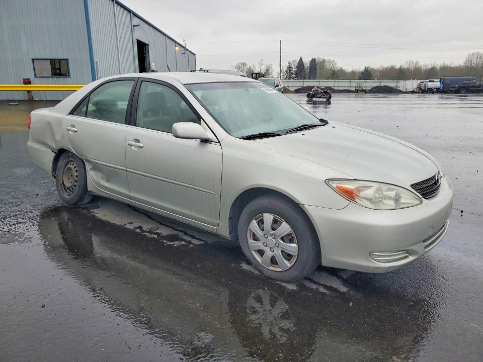 2002 Toyota Camry VIN JTDBE30K720136402 COPART salvage auction — SIDE, Or - Salvage Title Certificate, sold $275 on 2026-07-06 (photo 4)