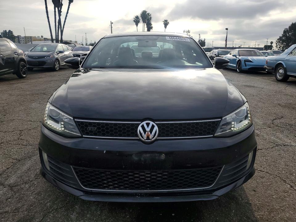 2013 Volkswagen Jetta VIN 3VW4A7AJ8DM424024 COPART salvage auction — REAR END, Ca - Salvage Certificate, sold $1,250 on 2026-08-04 (photo 5)