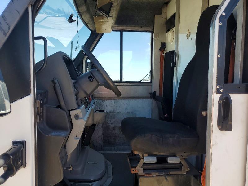 2015 Isuzu Npr VIN JALB4T175F7W00506 COPART salvage auction — MINOR DENT/SCRATCHES, TX - CERTIFICATE OF TITLE (P), sold $900 on 2026-07-28 (photo 7)