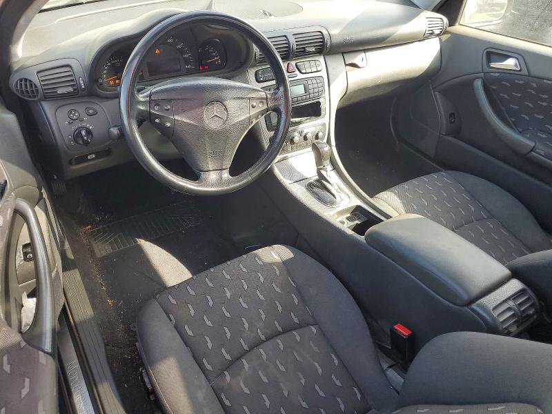 2002 Mercedes-benz C class VIN WDBRN47J12A254519 COPART salvage auction — MINOR DENT/SCRATCHES, Ca - Dis/Dlr/Exp Only Clean Title, sold $300 on 2026-07-29 (photo 8)