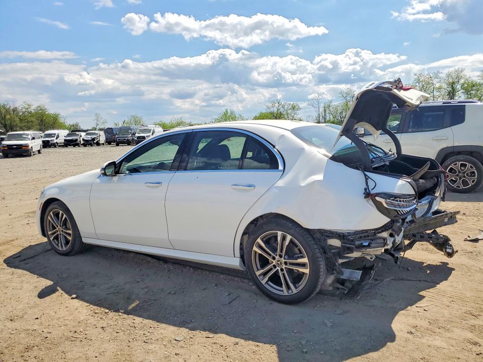 2021 Mercedes-benz E-klasse VIN W1KZF8EB3MA976035 COPART salvage auction — REAR END, Salvage Title, sold $6,800 on 2026-07-21 (photo 2)