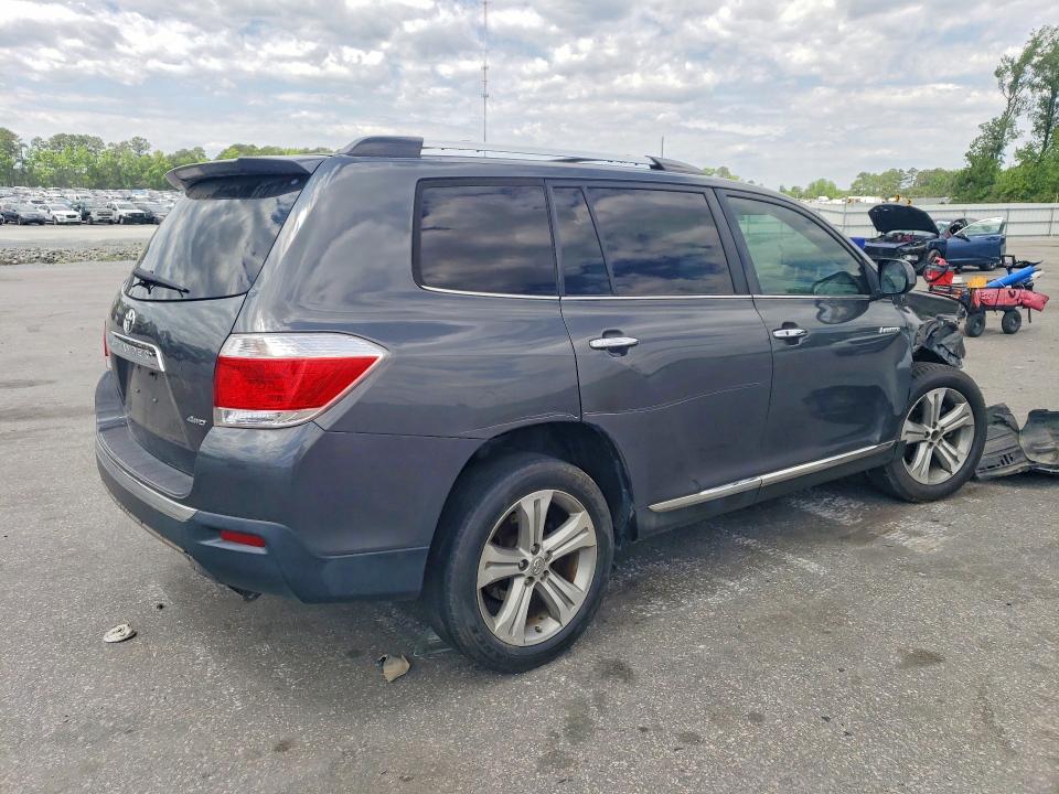 2011 Toyota Highlander VIN 5TDDK3EH0BS069038 COPART salvage auction — FRONT END, Nc - Salvage Certificate Of Title, sold $275 on 2026-07-21 (photo 3)