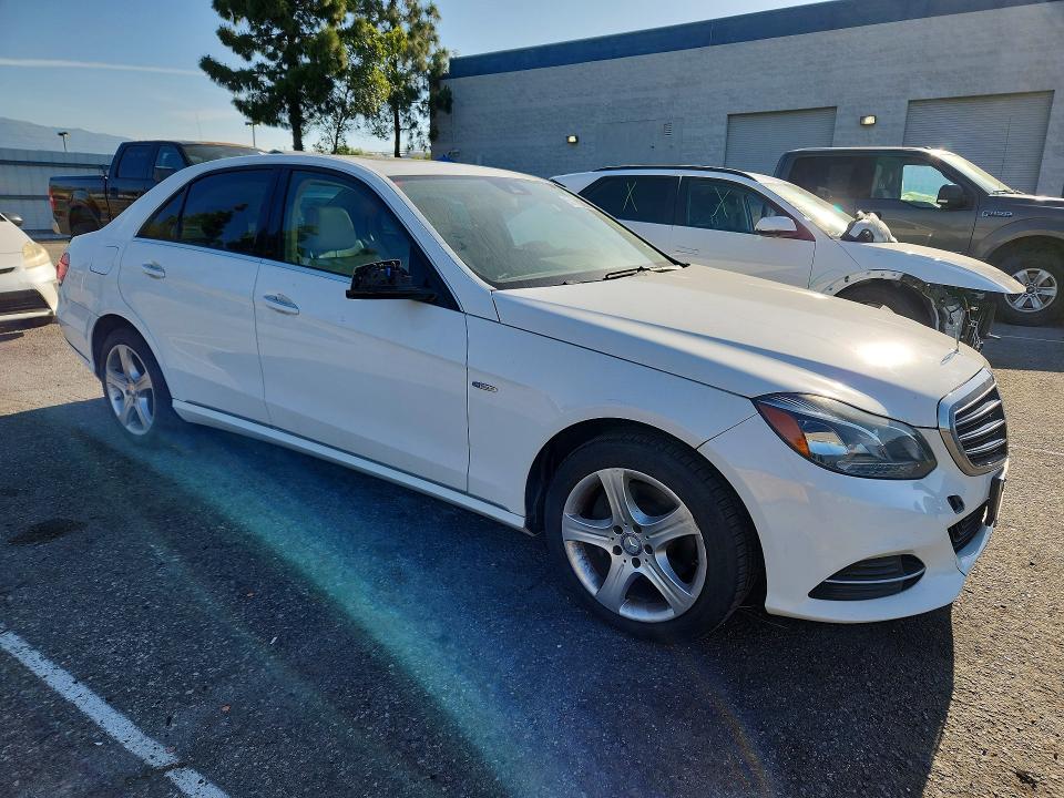 2015 Mercedes-benz E-klasse VIN WDDHF0EB4FB129714 COPART salvage auction — FRONT END, Tx - Dis/Dlr/Exp Only Clean Title, sold $4,350 on 2026-07-21 (photo 4)