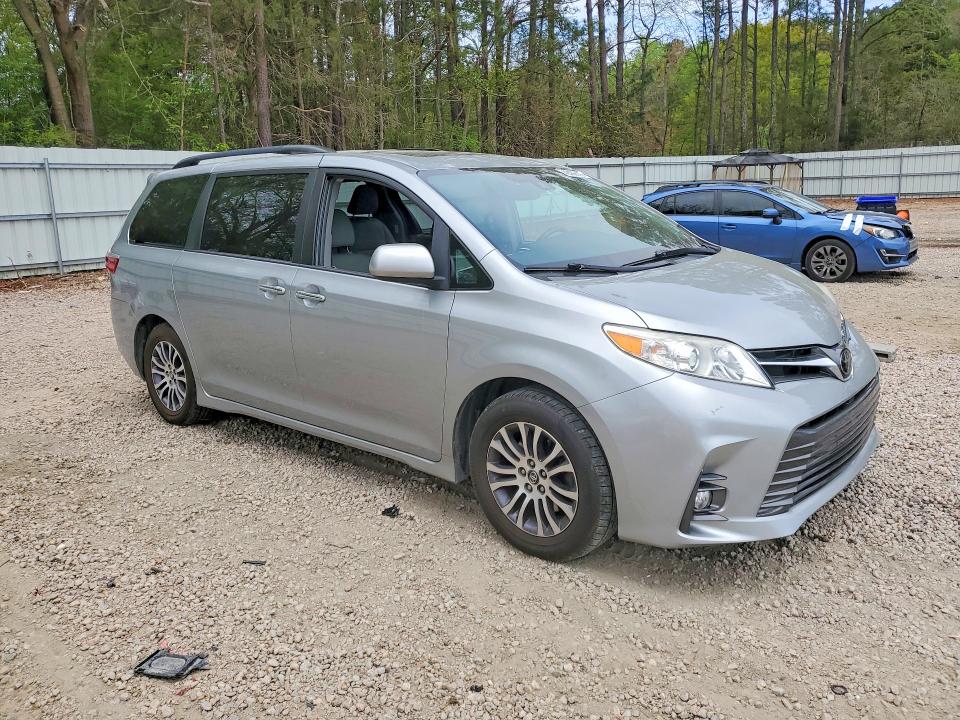 2019 Toyota Sienna VIN 5TDYZ3DC3KS001982 COPART salvage auction — REAR END, NC - SALVAGE CERTIFICATE OF TITLE, sold $9,500 on 2026-07-31 (photo 4)