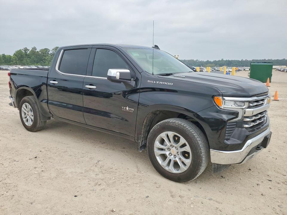 2026 Chevrolet Silverado VIN 1GCPAEE89TZ102629 COPART salvage auction — SIDE, Tx - Salvage Vehicle Title, sold $33,250 on 2026-07-24 (photo 4)