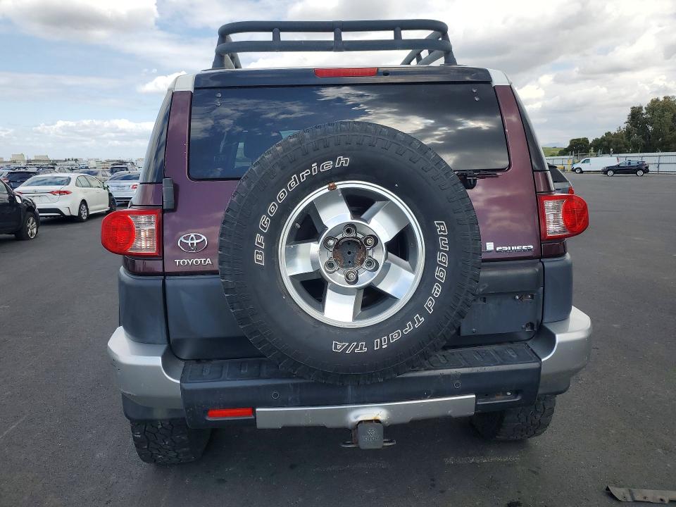 2007 Toyota Fj cruiser VIN JTEBU11F270049180 COPART salvage auction — FRONT END, Co - Certificate Of Title, sold $6,100 on 2026-07-14 (photo 6)