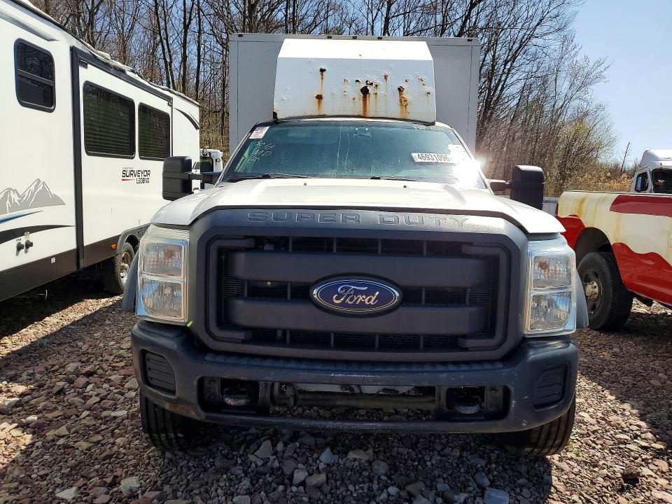 2015 Ford F-550 super duty VIN 1FDAF5GT5FEC57274 COPART salvage auction — SIDE, In - Certificate Of Title, sold $2,950 on 2026-07-29 (photo 5)