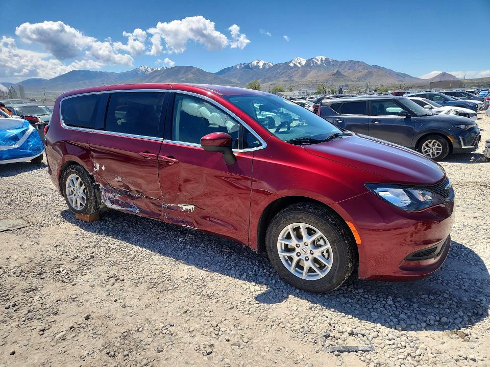 2023 Chrysler VIN 2C4RC1CG5PR566426 COPART salvage auction — SIDE, Ut - Salvage Certificate, sold $5,400 on 2026-07-02 (photo 4)