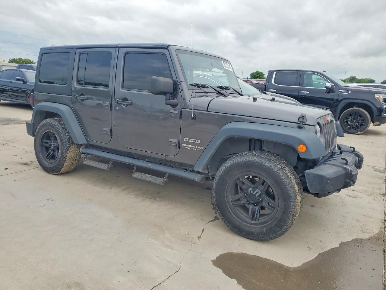 2017 Jeep Wrangler Unlimited VIN 1C4BJWDG5HL520446 COPART salvage auction — Side, WV - SALVAGE CERTIFICATE, sold $5,800 on 2026-07-09 (photo 4)