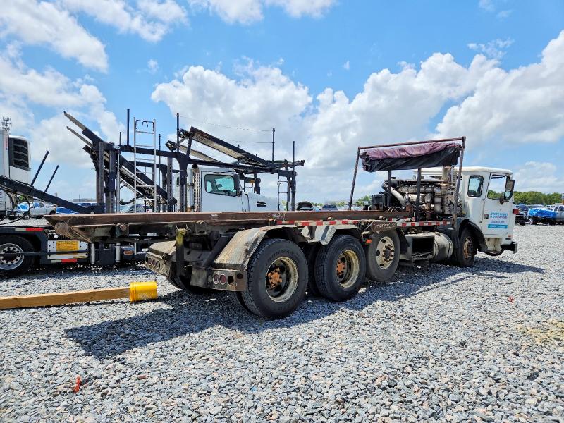 2016 Autocar llc Xpeditor VIN 5VCACLVF6GH220204 COPART salvage auction — FRONT END, FL - CERT OF TITLE SLVG REBUILDABLE, sold $6,300 on 2026-07-09 (photo 4)