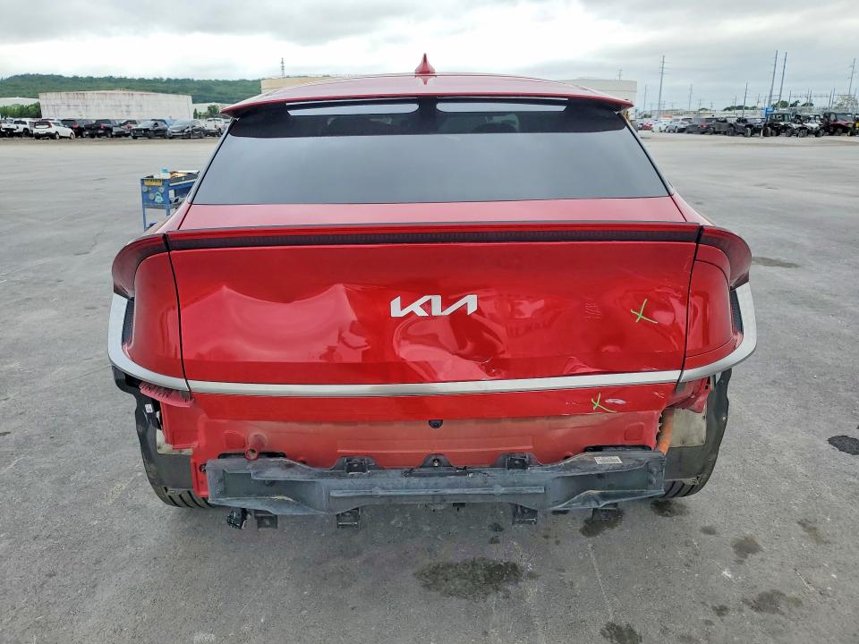 2022 Kia Ev6 VIN KNDC34LA8N5056861 COPART salvage auction — REAR END, Salvage Title, sold $9,300 on 2026-07-22 (photo 6)