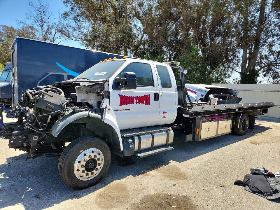 2016 Ford F650-f750 VIN 1FDWX6DX2GDA01844 COPART salvage auction — FRONT END, Ca - Salvage Certificate, sold $14,000 on 2026-07-29 (photo 1)