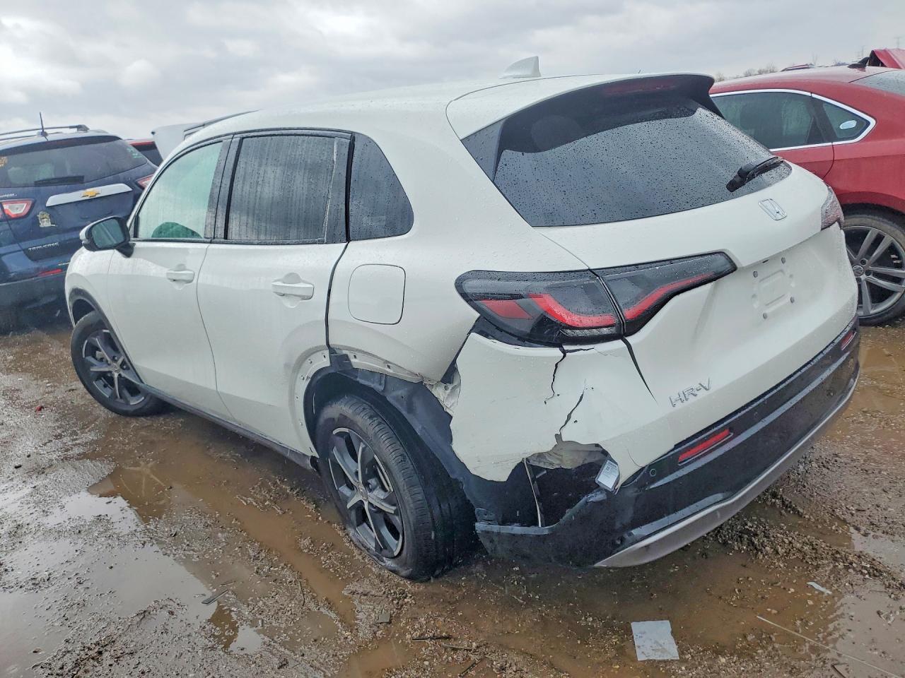 2025 Honda HR-V VIN 3CZRZ2H72SM710750 COPART salvage auction — Rear End, IL - SALVAGE CERTIFICATE, sold $10,400 on 2026-07-07 (photo 2)