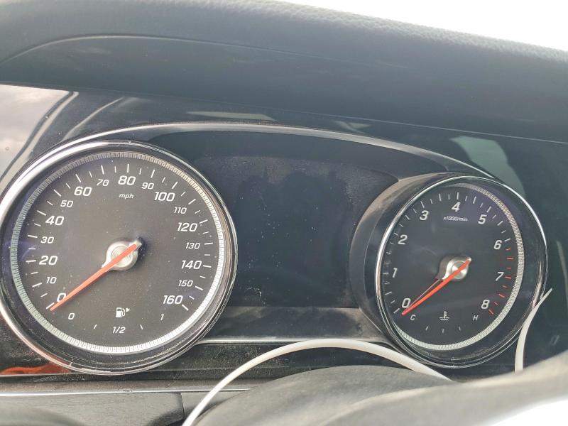 2019 Mercedes-benz E-class VIN WDDZF4JB0KA533515 COPART salvage auction — WATER/FLOOD, Tx - Salvage Title-Flood Damage, sold $11,000 on 2026-07-30 (photo 9)