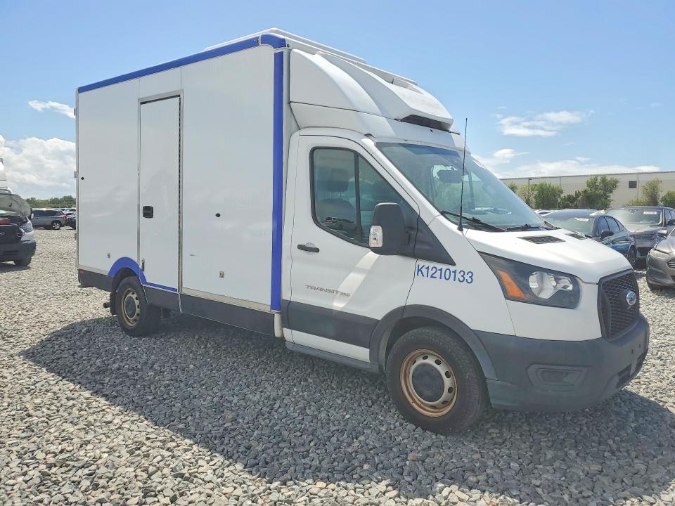 2021 Ford Transit VIN 1FDBW5Z84MKA84374 COPART salvage auction — MINOR DENT/SCRATCHES, Fl - Certificate Of Title, sold $11,000 on 2026-07-30 (photo 4)