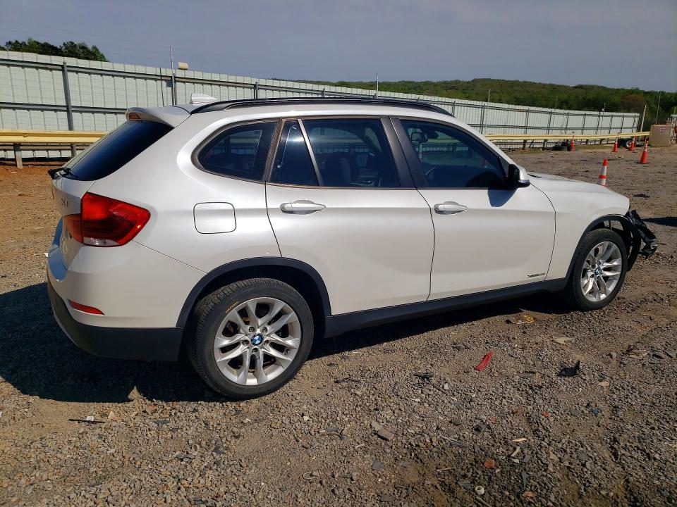 2015 BMW X1 VIN WBAVL1C5XFVY25403 COPART salvage auction — FRONT END, Va - Cert Of Title - Salvage, sold $1,000 on 2026-07-31 (photo 3)