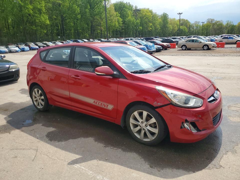 2013 Hyundai Accent VIN KMHCU5AE5DU069351 COPART salvage auction — MECHANICAL, Pa - Cert Of Title, sold $500 on 2026-07-23 (photo 4)