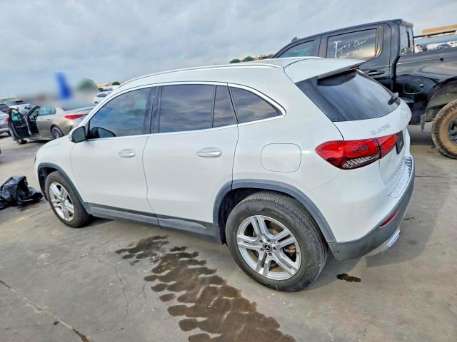 2021 Mercedes-benz Gla-class VIN W1N4N4GB6MJ284115 COPART salvage auction — NORMAL WEAR, TX - CERTIFICATE OF TITLE (P), sold $12,900 on 2026-07-23 (photo 2)