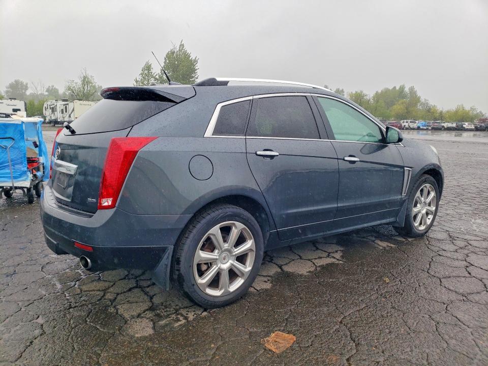 2013 Cadillac Srx VIN 3GYFNHE35DS542779 COPART salvage auction — WATER/FLOOD, Wv - Salvage Cert - Flood Damaged, sold $1,500 on 2026-07-20 (photo 3)