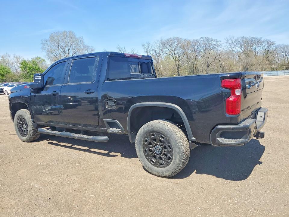 2023 Chevrolet Silverado 3500 VIN 1GC4YTEY0PF240781 COPART salvage auction — SIDE, Ia - Cert Of Title-Salvage Title, sold $18,400 on 2026-07-29 (photo 2)