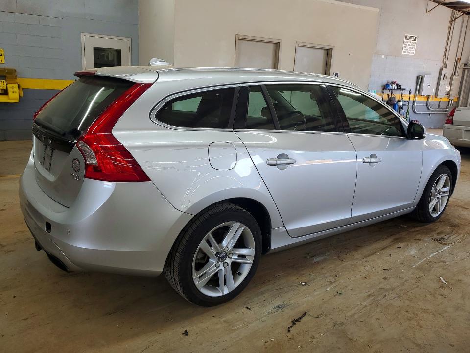 2015 Volvo V60 VIN YV140MEK1F1255062 COPART salvage auction — FRONT END, Nc - Salvage Certificate Of Title, sold $175 on 2026-07-29 (photo 3)