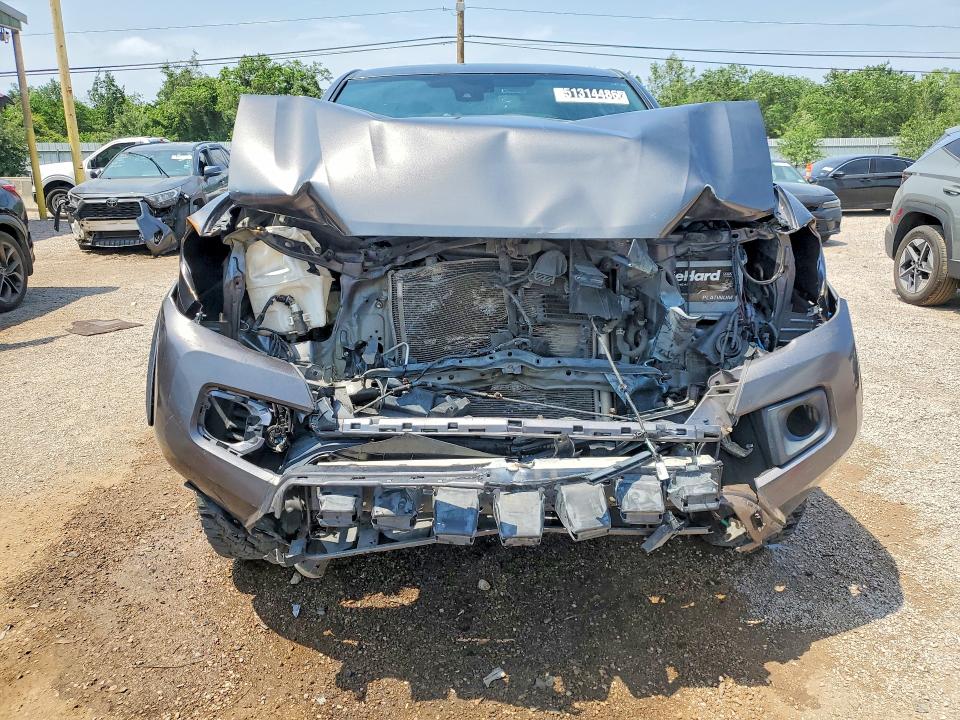 2018 Toyota Tacoma VIN 5TFAZ5CN2JX058845 COPART salvage auction — FRONT END, Tx - Salvage Vehicle Title, sold $6,600 on 2026-07-07 (photo 5)