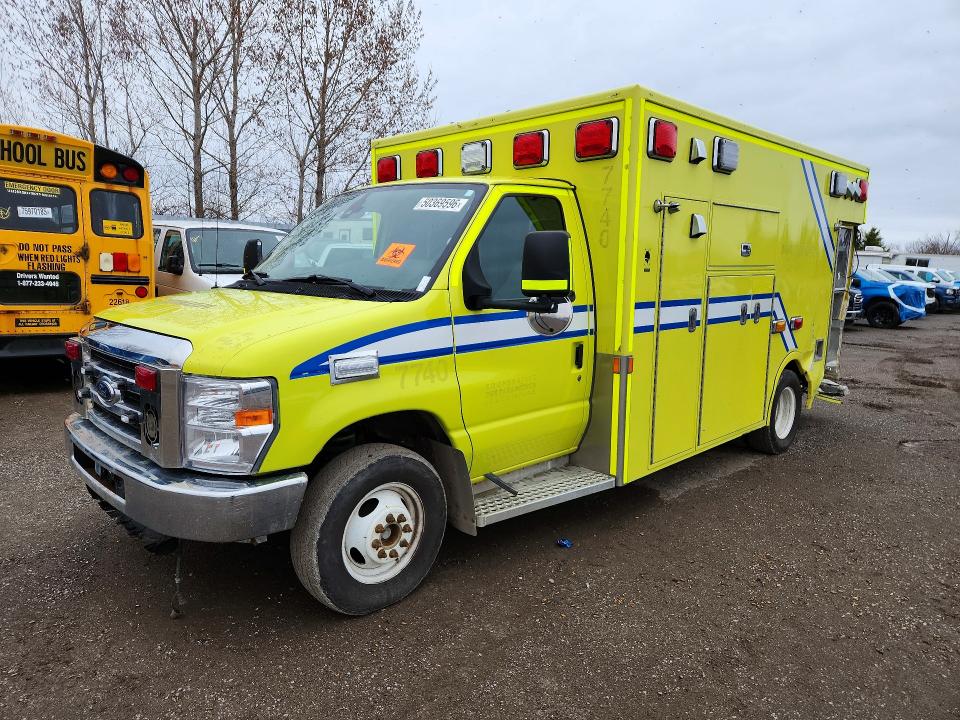 2022 Ford Econoline e350 VIN 1FDWE3FN7NDC03785 COPART salvage auction — SIDE, On - Permit Salvage (P), sold $1,700 on 2026-07-09 (photo 1)