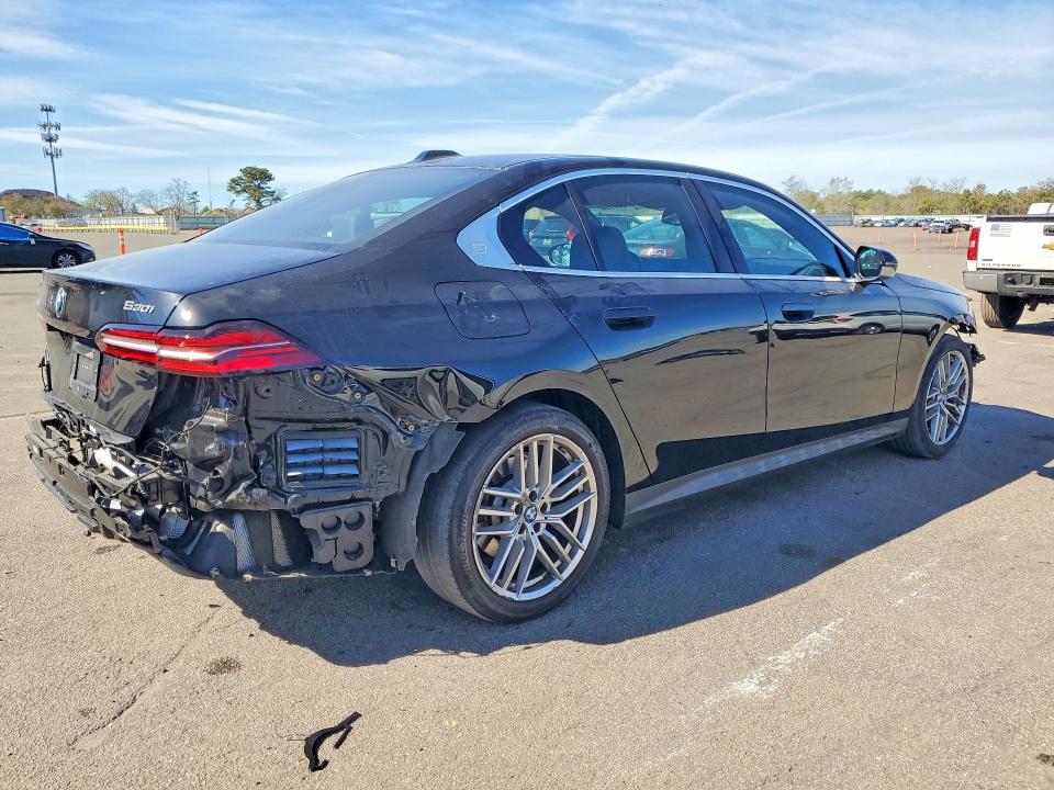 2024 BMW 5er VIN WBA53FJ09RCP67885 COPART salvage auction — FRONT END, Salvage Title, sold $27,250 on 2026-08-21 (photo 3)