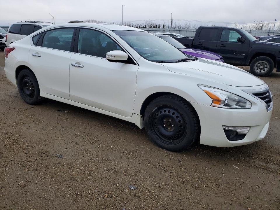 2013 Nissan Altima VIN 1N4AL3AP9DN416068 COPART salvage auction — REAR END, AB - BOS - SALVAGE, sold $475 on 2026-07-02 (photo 4)
